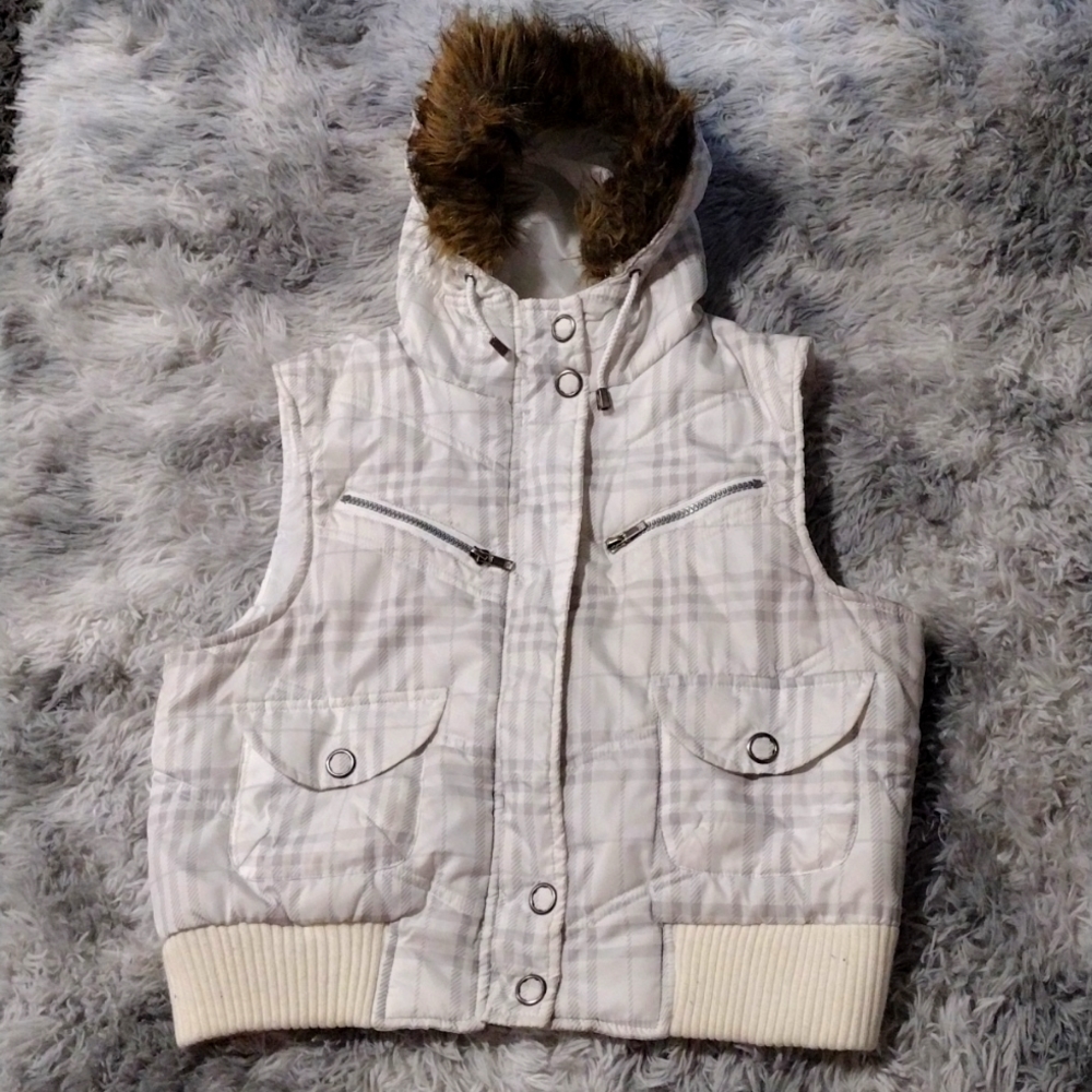 Wet seal fur hood Plaid vest womens large
